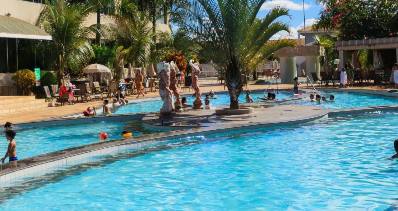 Lacqua Di Roma Com Piscina De Ondas カルダス・ノバス エクステリア 写真