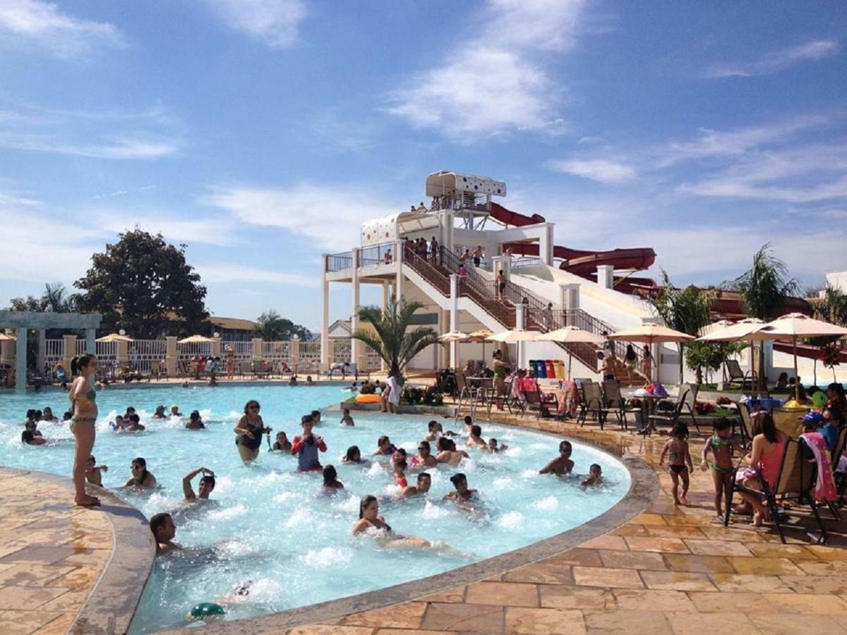 Lacqua Di Roma Com Piscina De Ondas カルダス・ノバス エクステリア 写真
