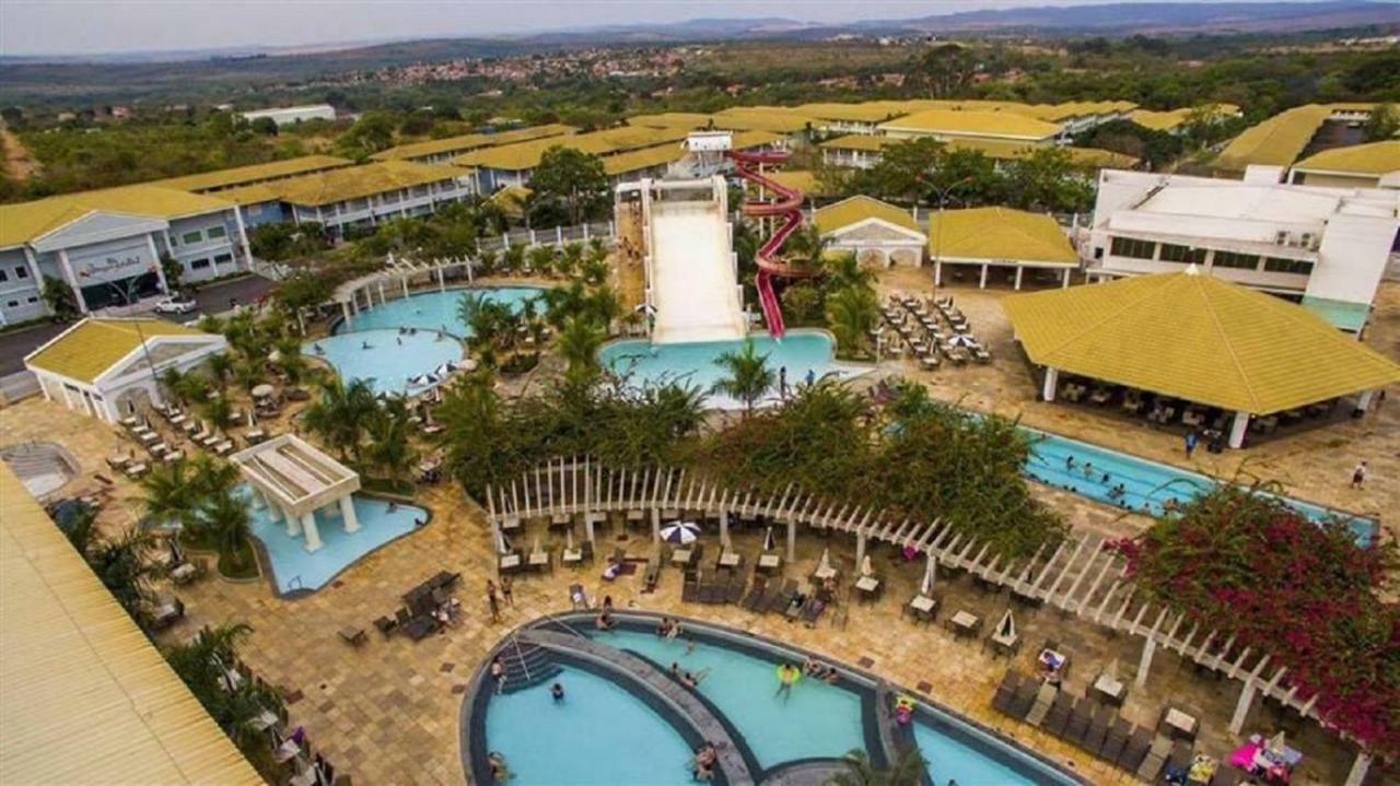 Lacqua Di Roma Com Piscina De Ondas カルダス・ノバス エクステリア 写真